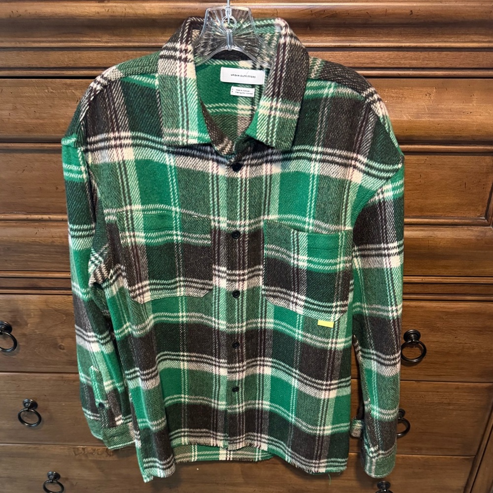 American Eagle Outfitters Green and Black Casual Button Down Shirt